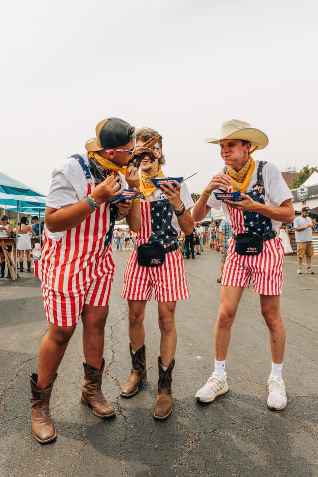 guys with bbq